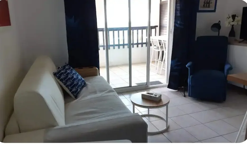 T2 avec vue mer & piscine – À 50m de la plage, Saint-Cyprien