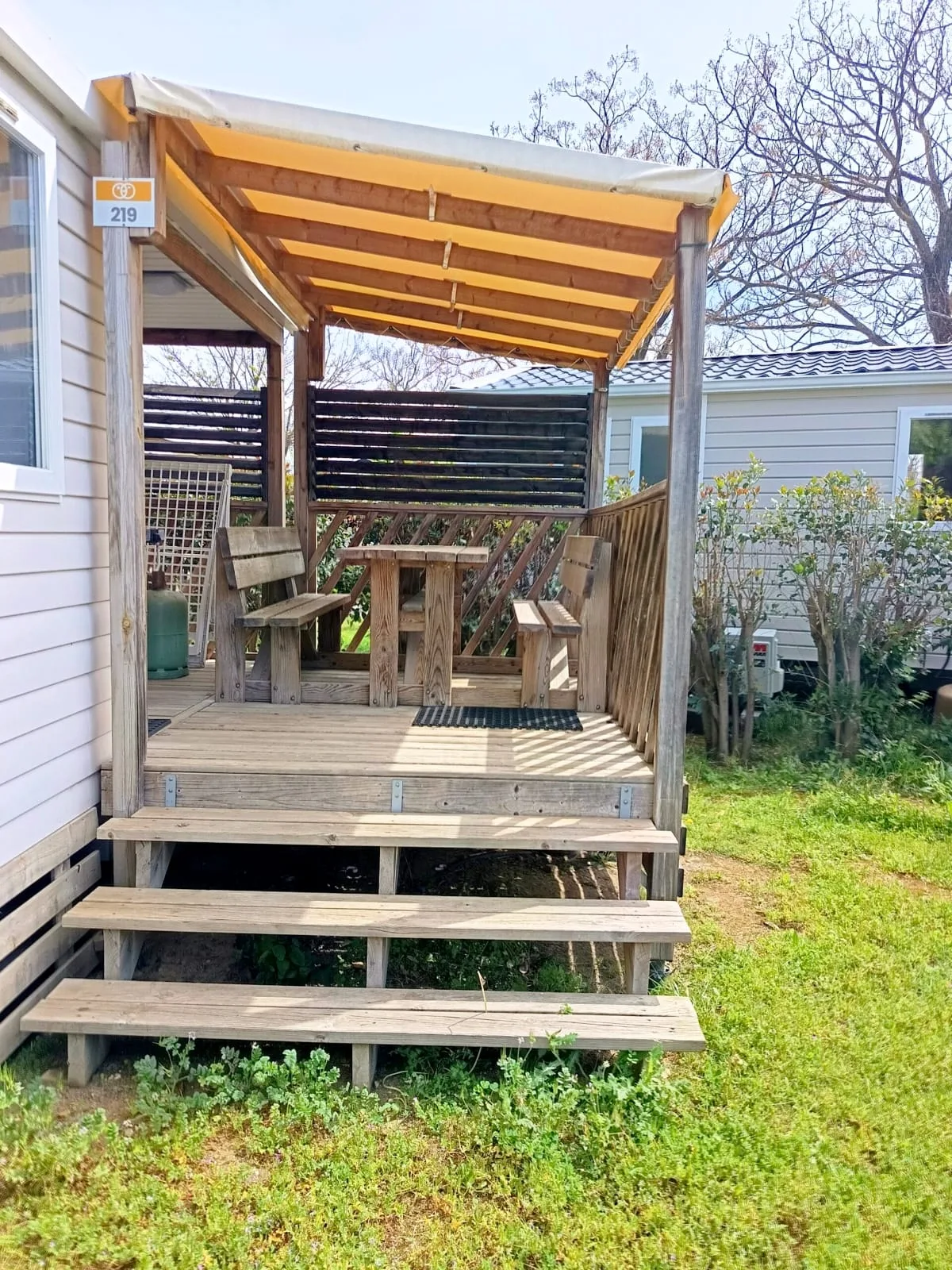 Terrasse couverte mobil-home camping Le Neptune